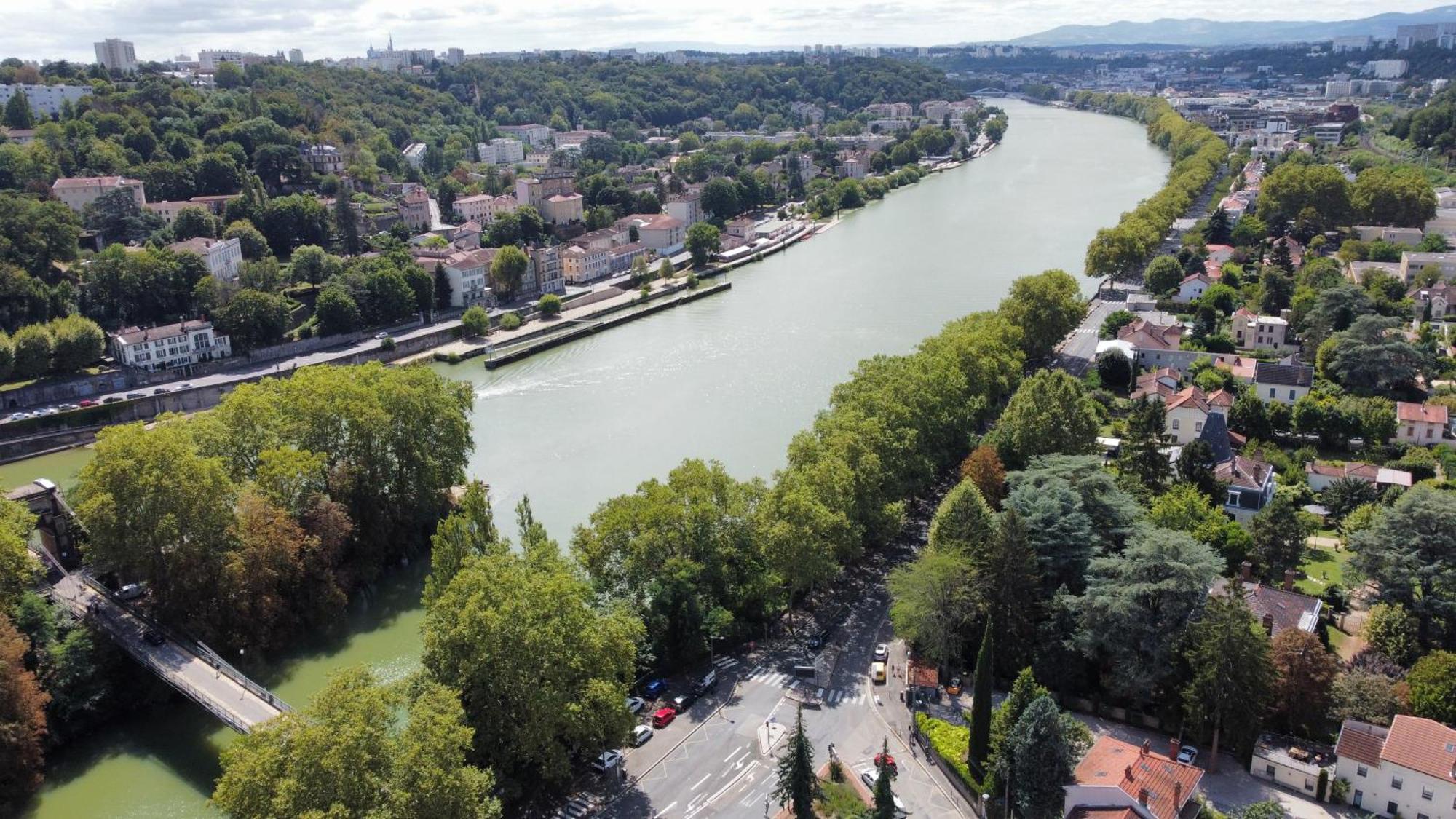 Maison d'hôtes Côté Saône Lyon Extérieur photo